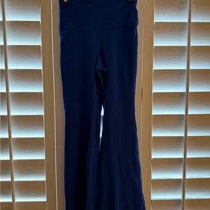 gilly hicks women’s flared yoga pant